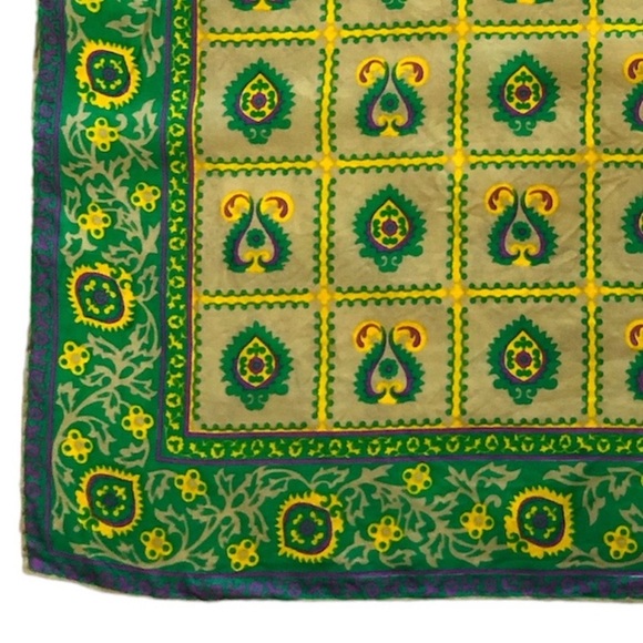 Sally Gee 1960 1970s silk rayon  printed scarf Plus bonus Champaign silk scarf - Picture 3 of 9